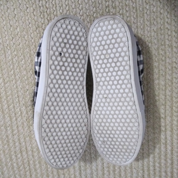 Sam Edelman Leya Slip On Pom Pom Sneakers EUC - Picture 7 of 8